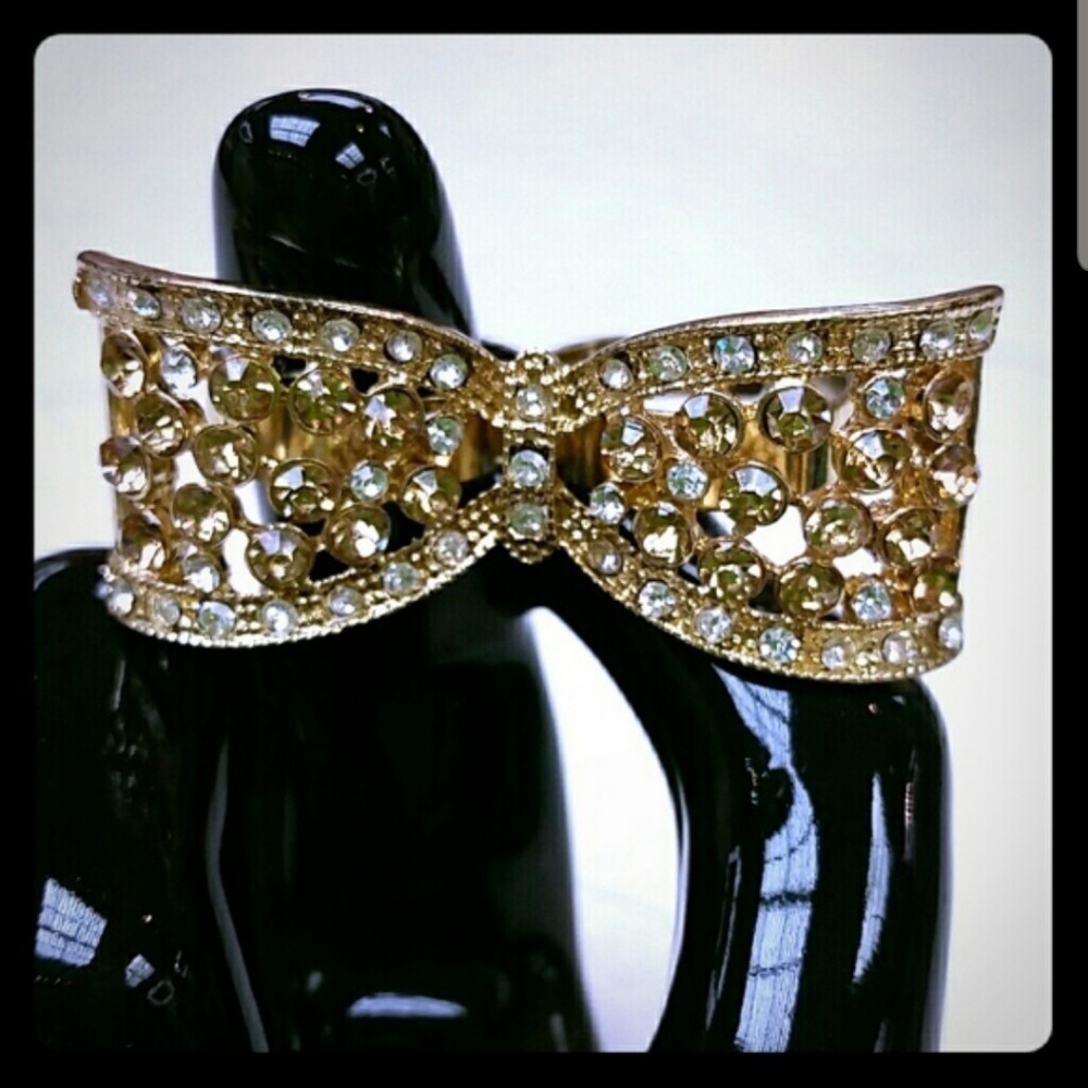Bow Ring